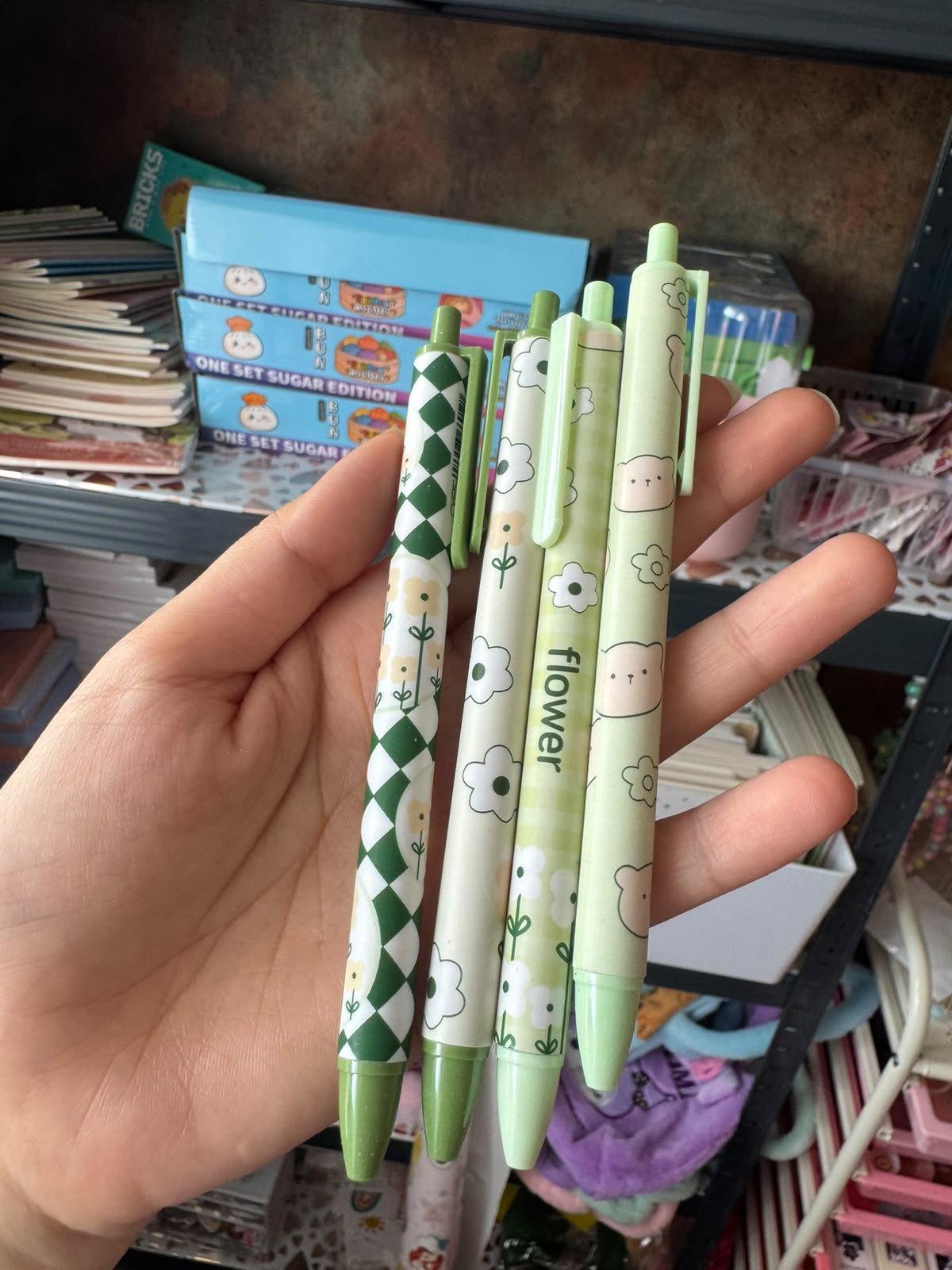 Floral Themed Pens Set (4 Pieces)