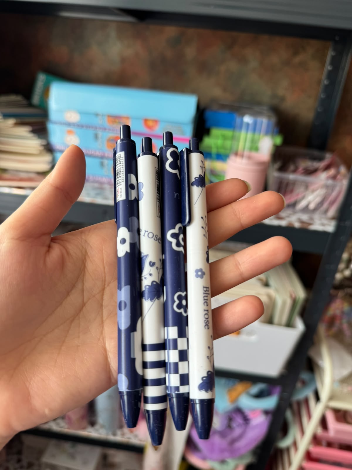 Floral Themed Pens Set (4 Pieces)